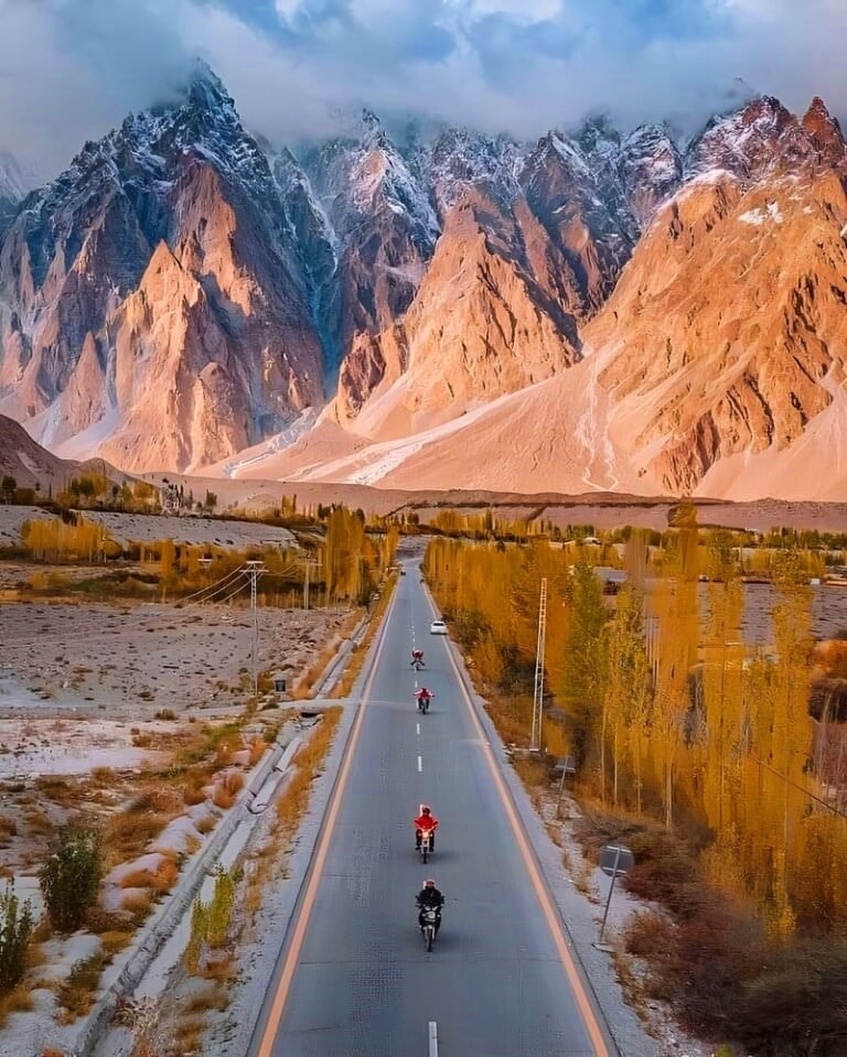 22 Top Places To Visit In Hunza Valley 2025 | Hunza Travel Guide