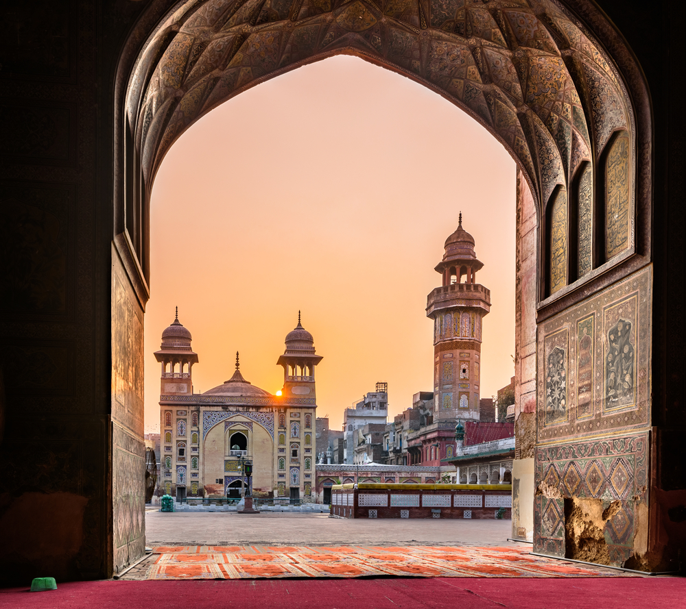 Heritage Walk Through Old Streets of Lahore