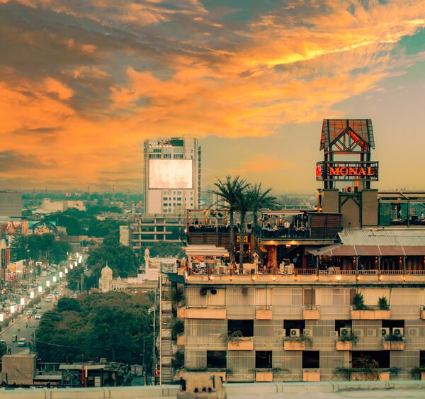 British Colonial Architecture Lahore City Tour - Modern Day Lahore City Tour Package